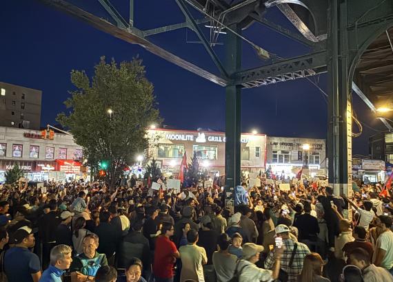 जेन जीको पक्षमा उर्लिए ज्याक्सन हाइट्समा नेपाली, नेपाल सरकाविरुद्ध नाराबाजी (भिडियो सामाग्री)